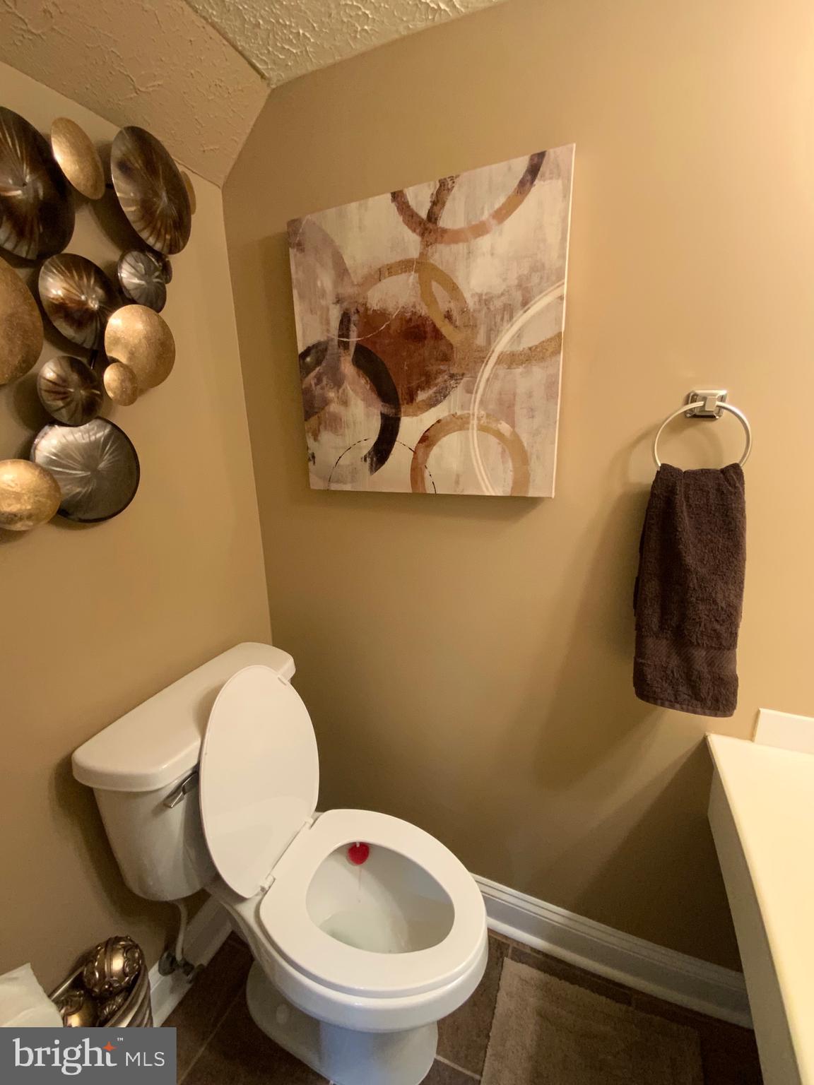 COLUMBIA COMMONS - Residential