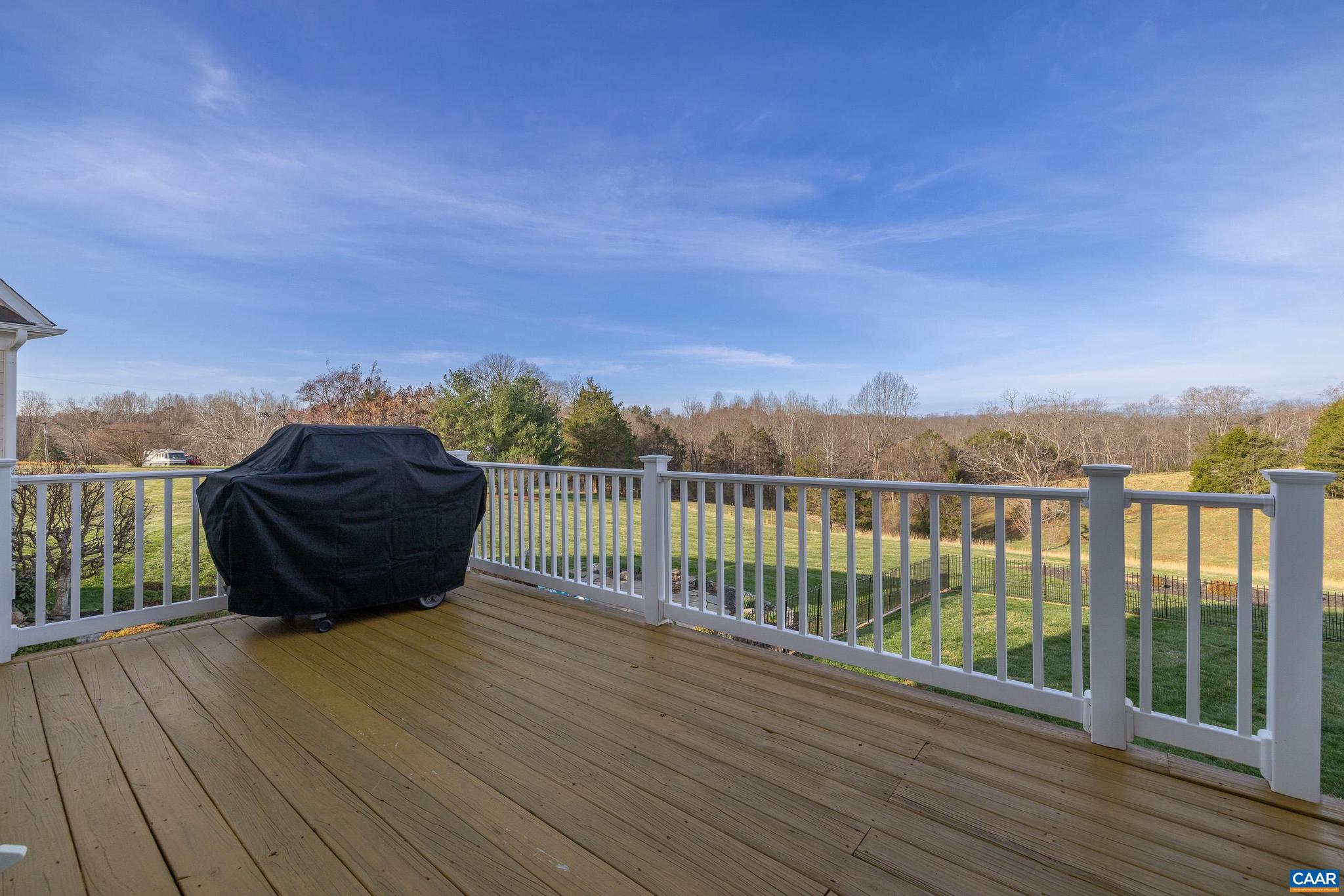 SUNRISE FARM - Residential