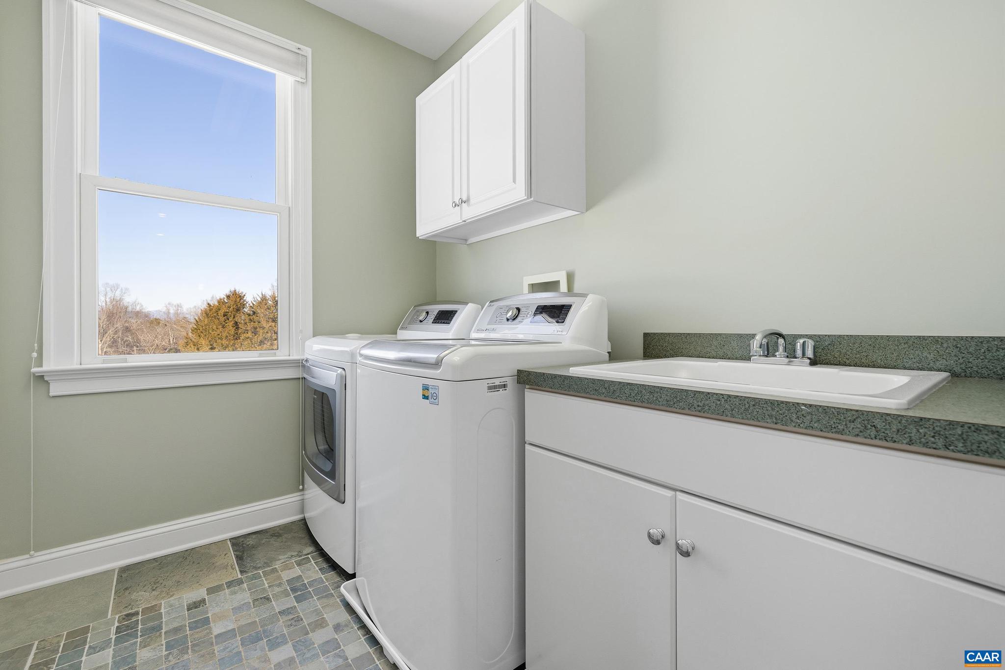 SUNRISE FARM - Residential