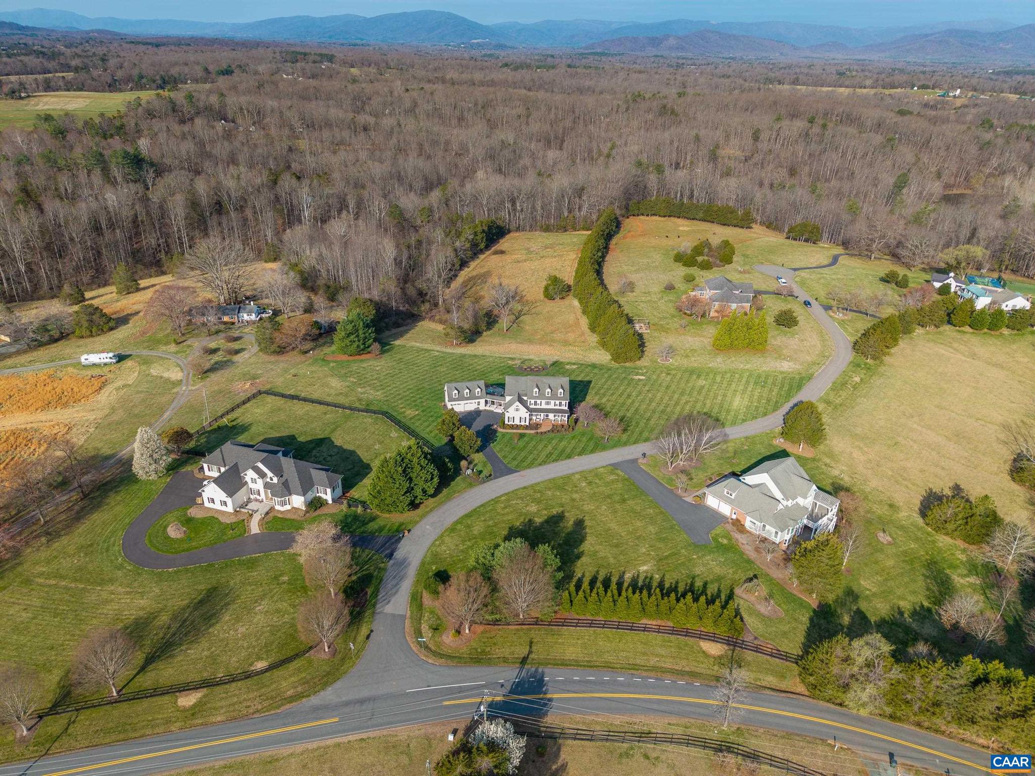 SUNRISE FARM - Residential