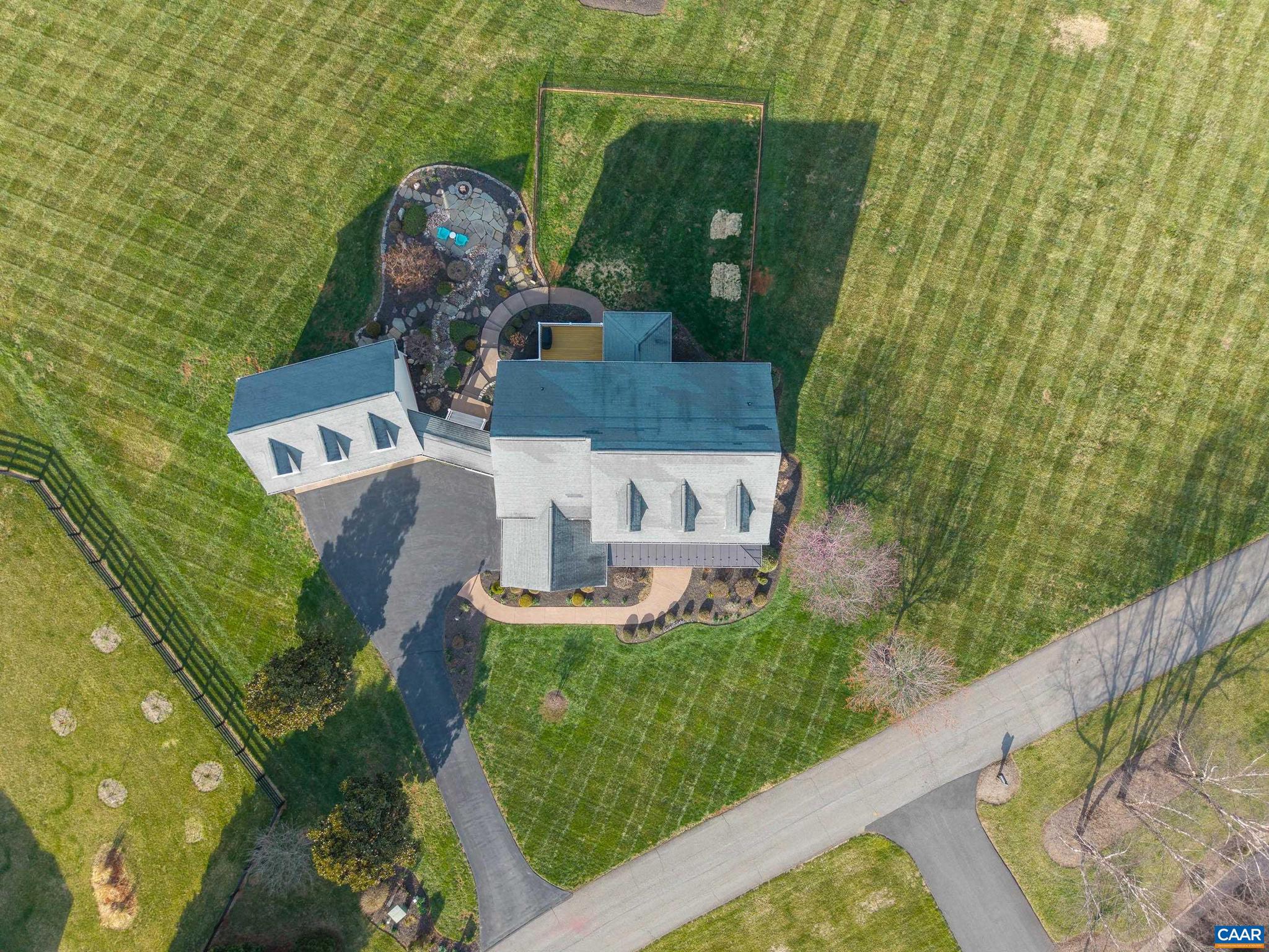 SUNRISE FARM - Residential