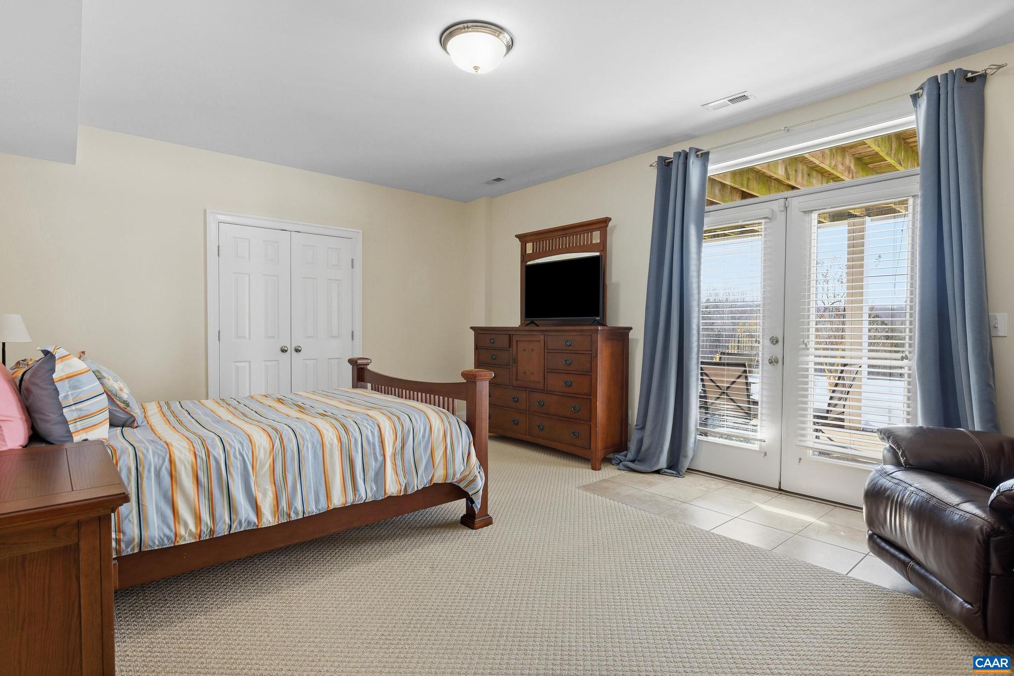 SUNRISE FARM - Residential