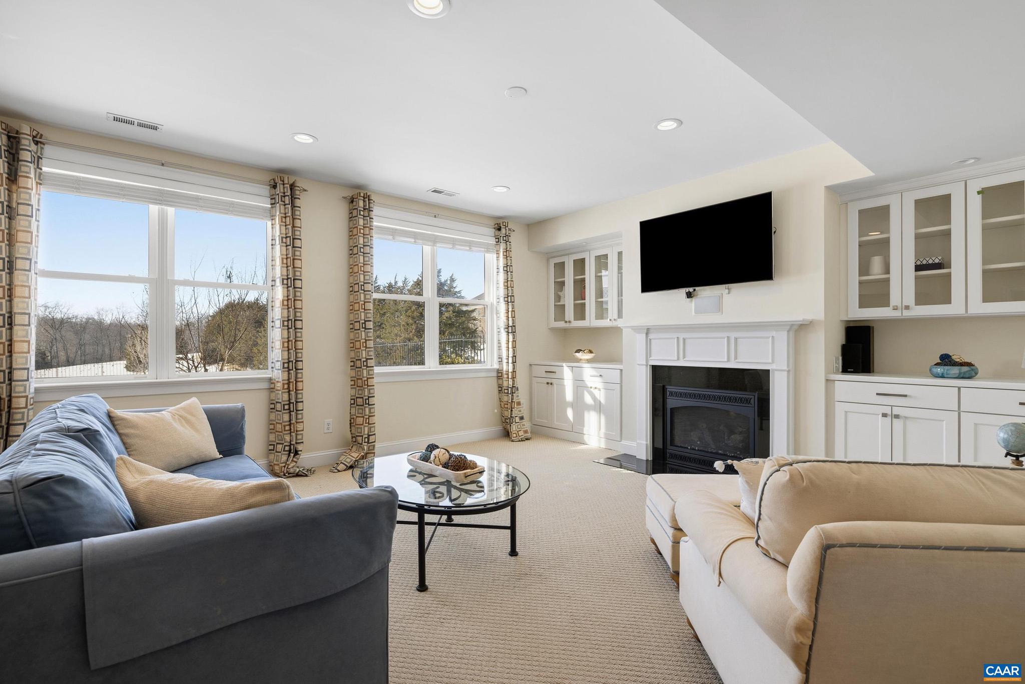 SUNRISE FARM - Residential