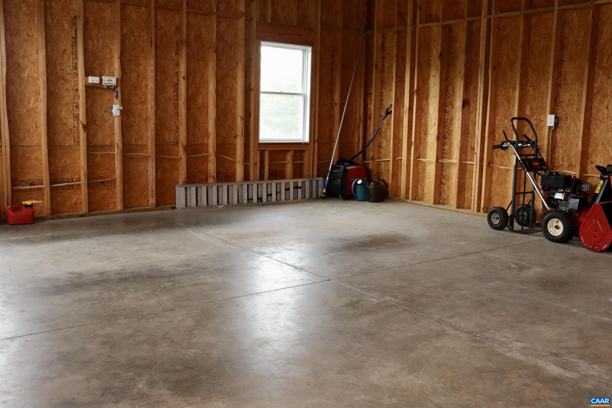 SUNRISE FARM - Residential