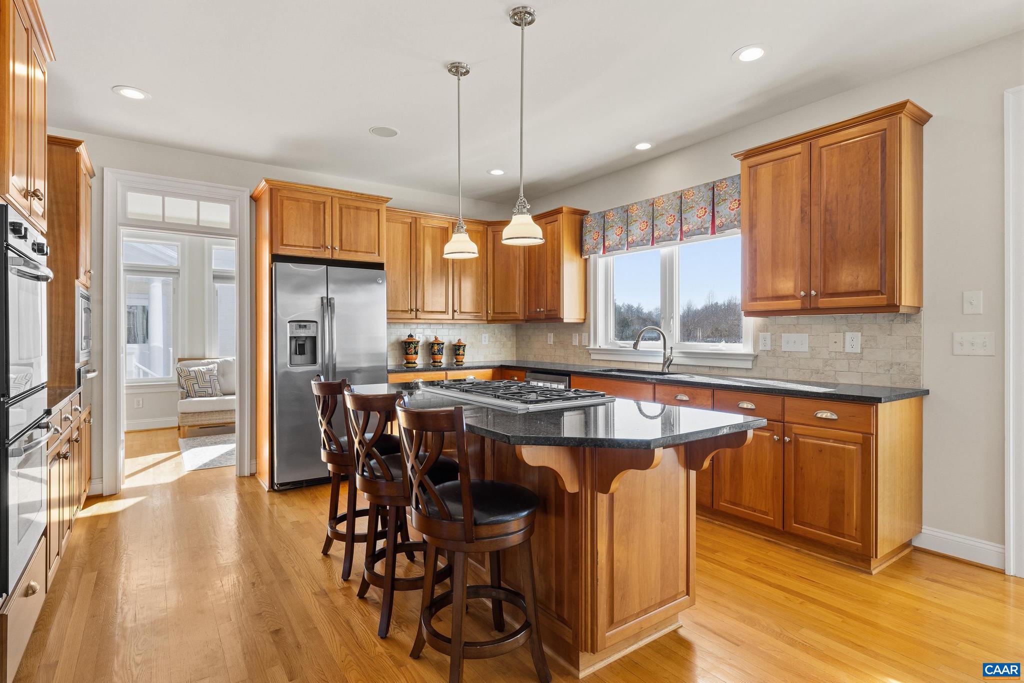 SUNRISE FARM - Residential