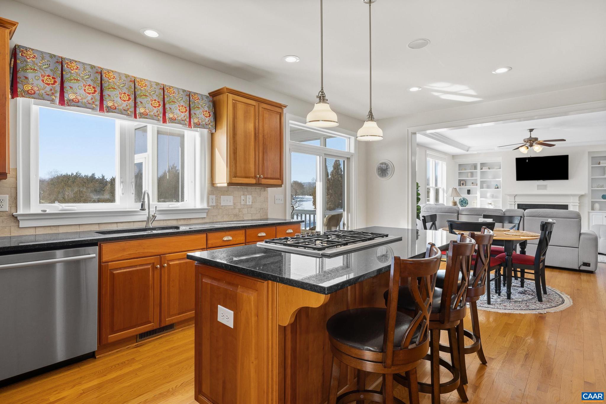 SUNRISE FARM - Residential