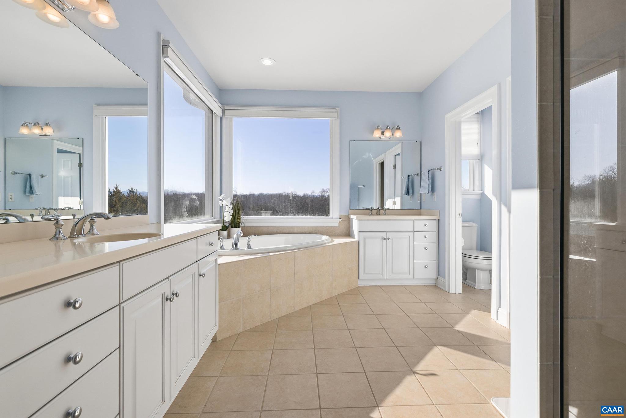 SUNRISE FARM - Residential