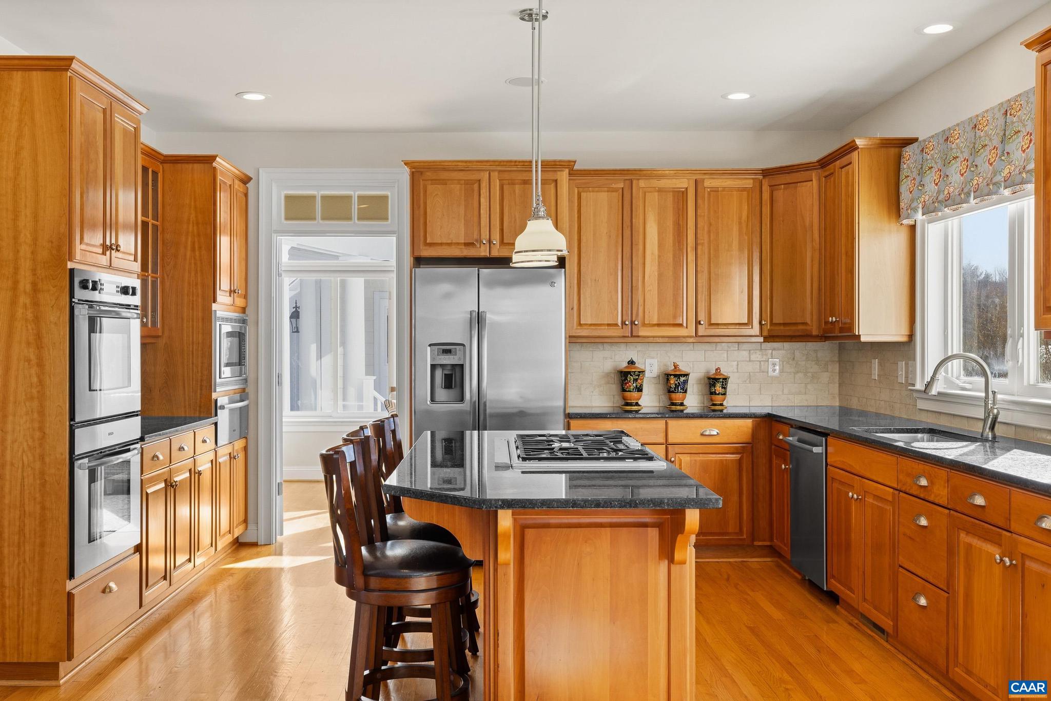 SUNRISE FARM - Residential