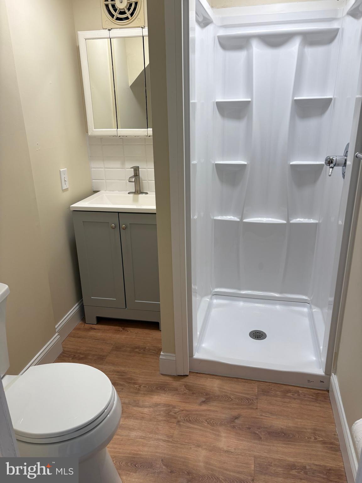 BRISTOL - Residential Lease