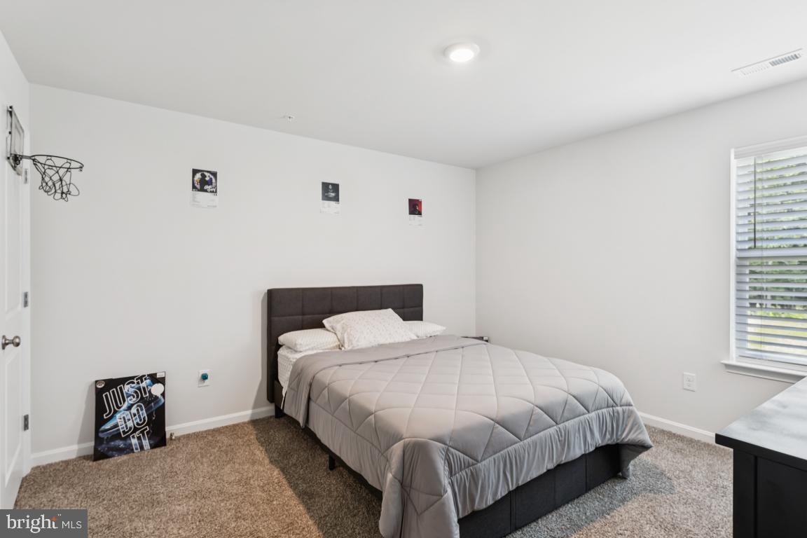 PINEGROVE - Residential Lease