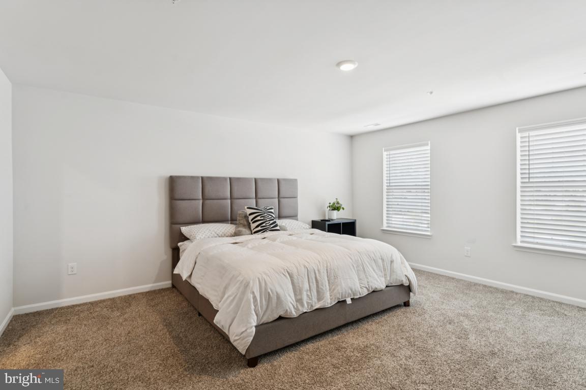 PINEGROVE - Residential Lease