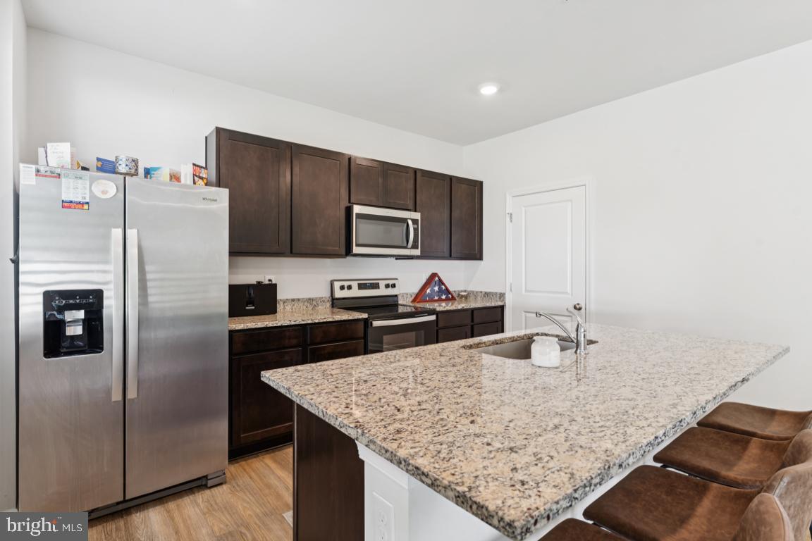 PINEGROVE - Residential Lease