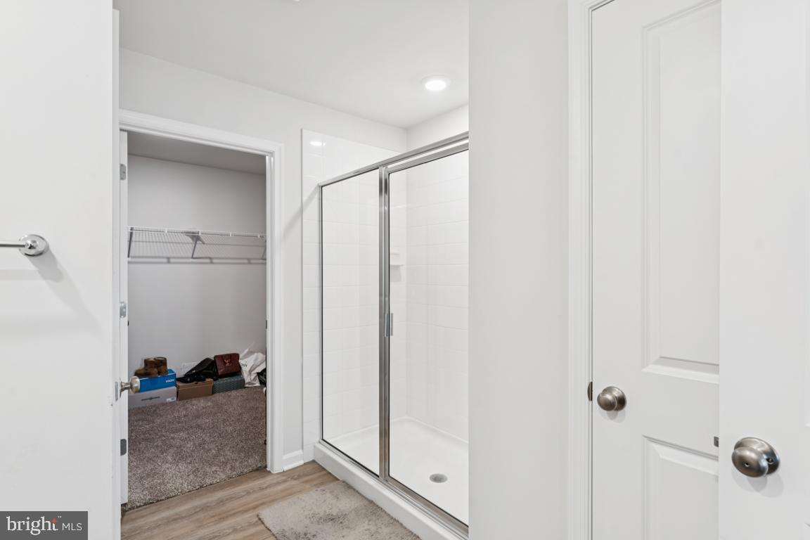 PINEGROVE - Residential Lease