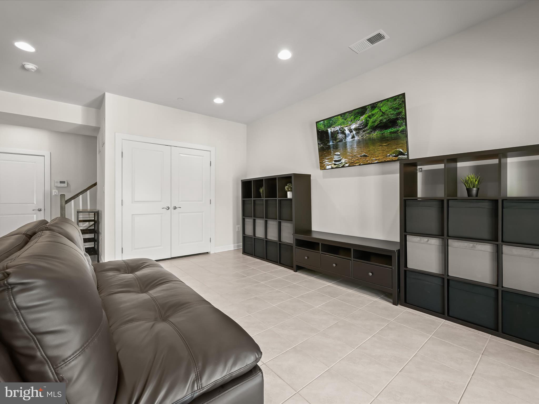 SHIPLEYS GRANT - Residential