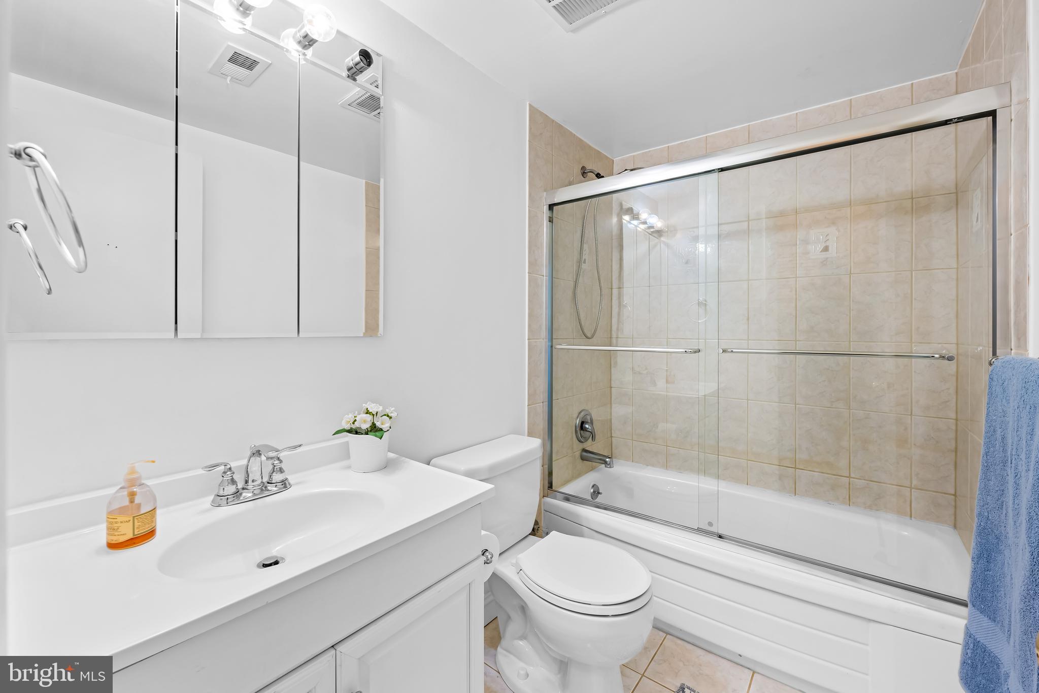 CROSS KEYS - Residential