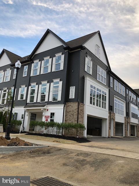 BELMONT - Residential Lease