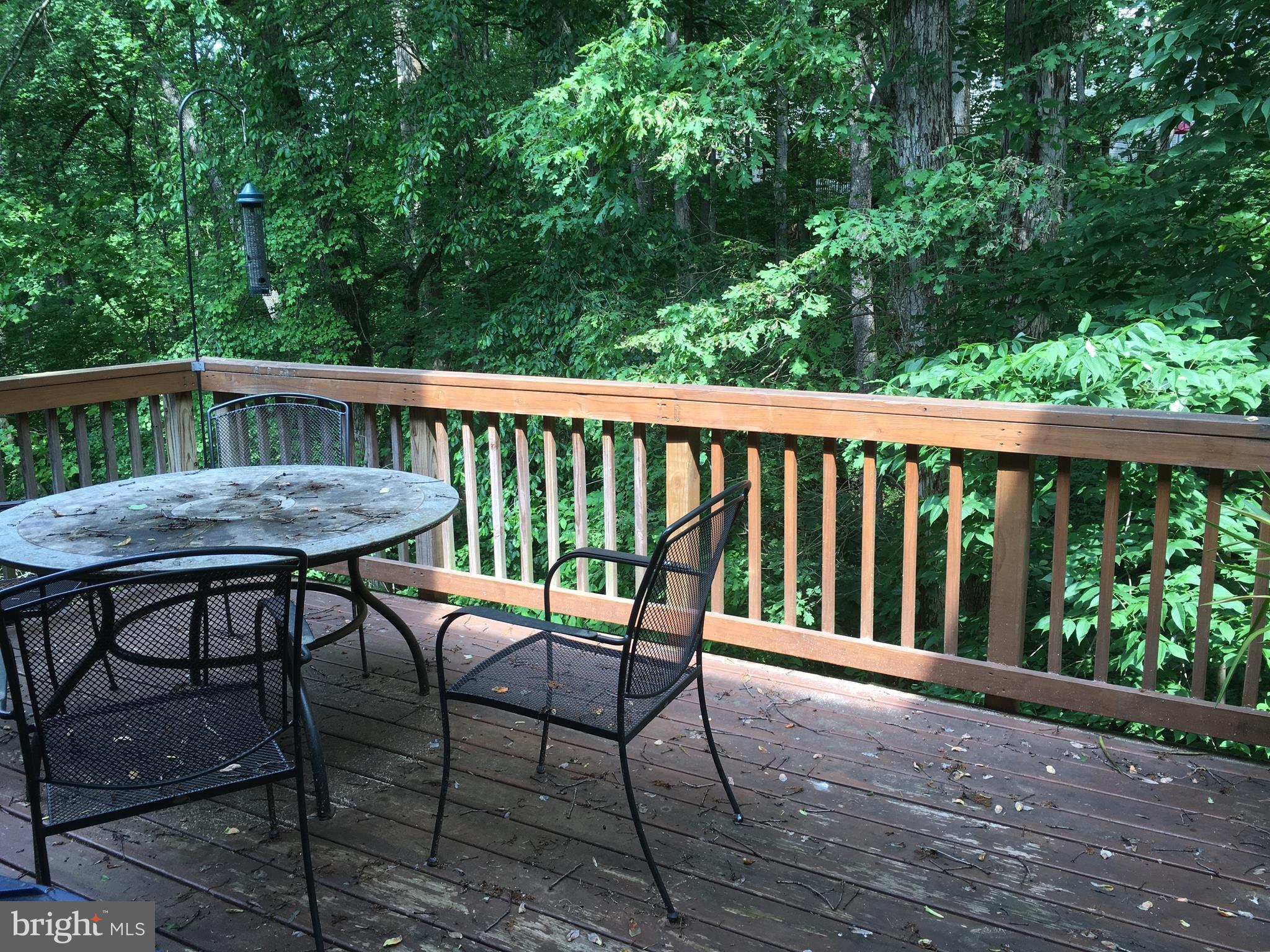 GUNNERS LAKE VILLAGE - Residential Lease