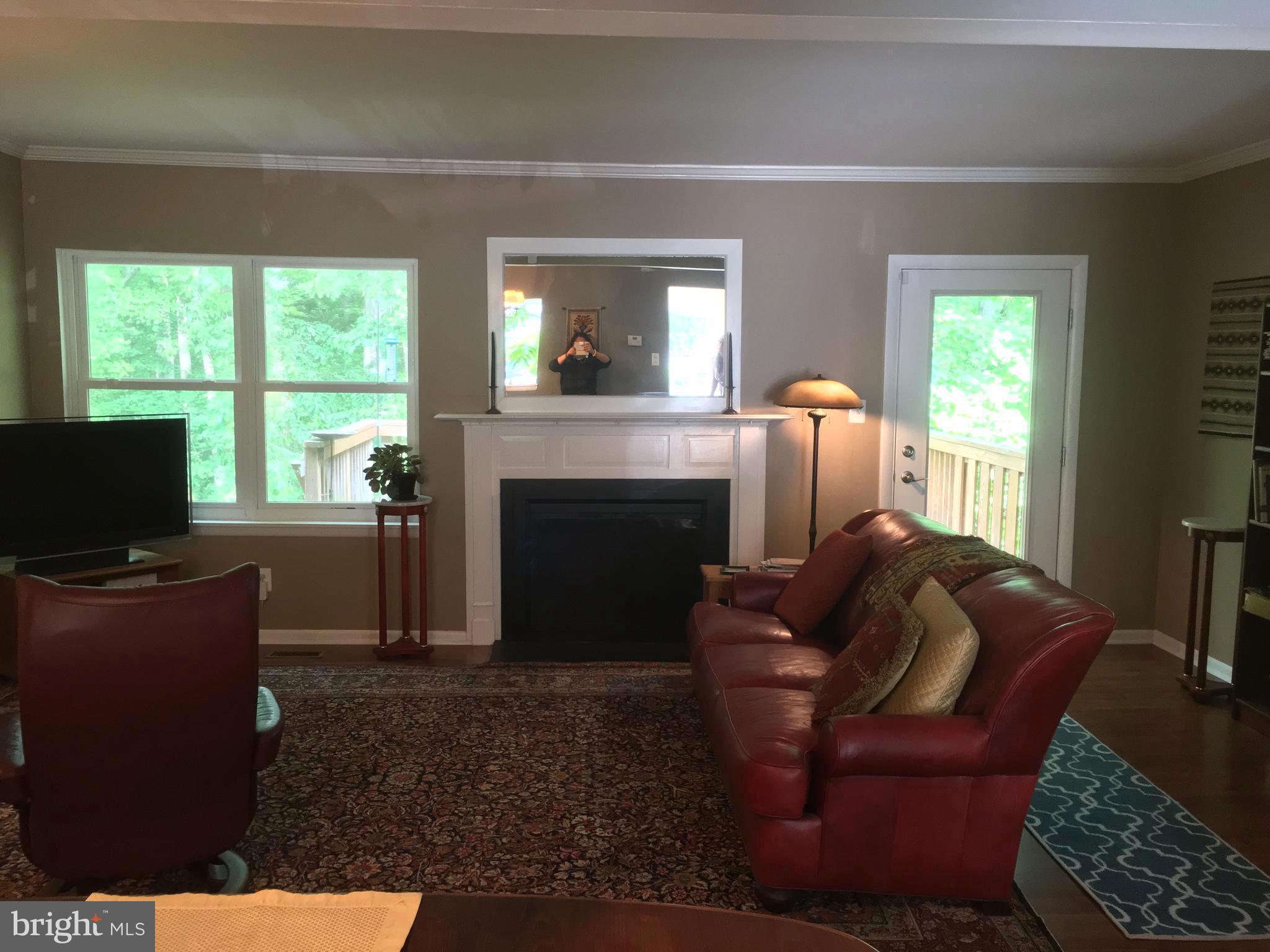 GUNNERS LAKE VILLAGE - Residential Lease