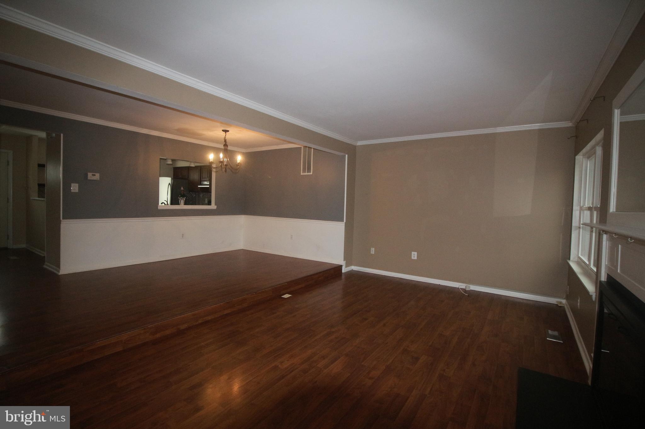 GUNNERS LAKE VILLAGE - Residential Lease