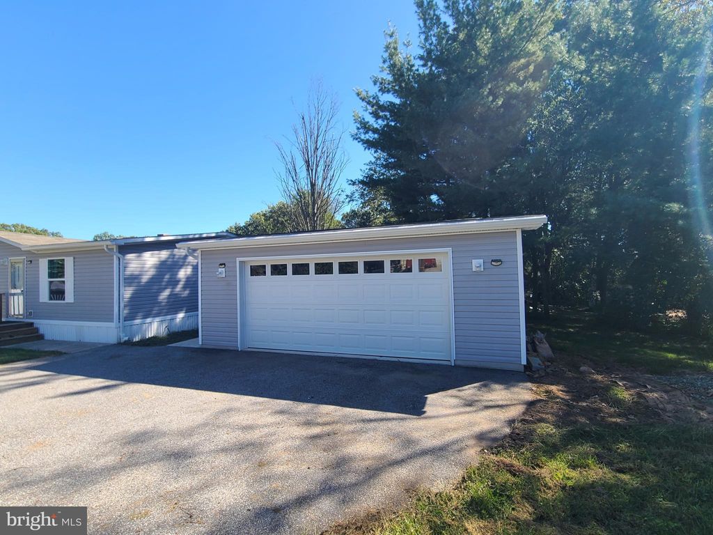 Photo of 216 Meadow Trail, DELTA, PA 17314 (MLS # PAYK2091190)