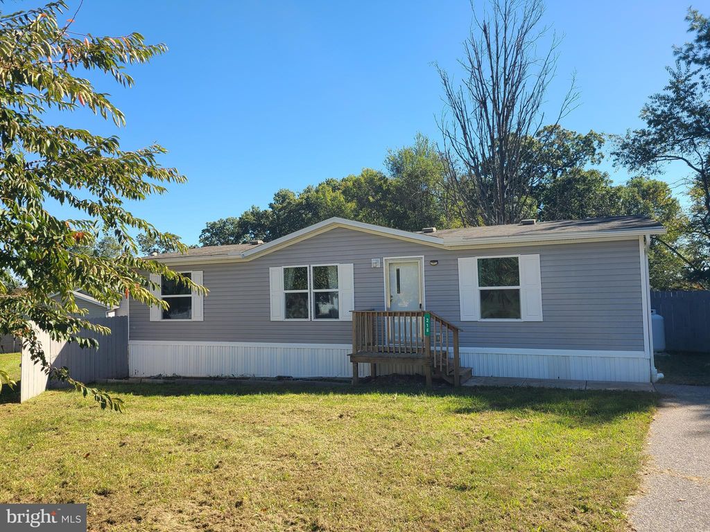 Photo of 216 Meadow Trail, DELTA, PA 17314 (MLS # PAYK2091190)