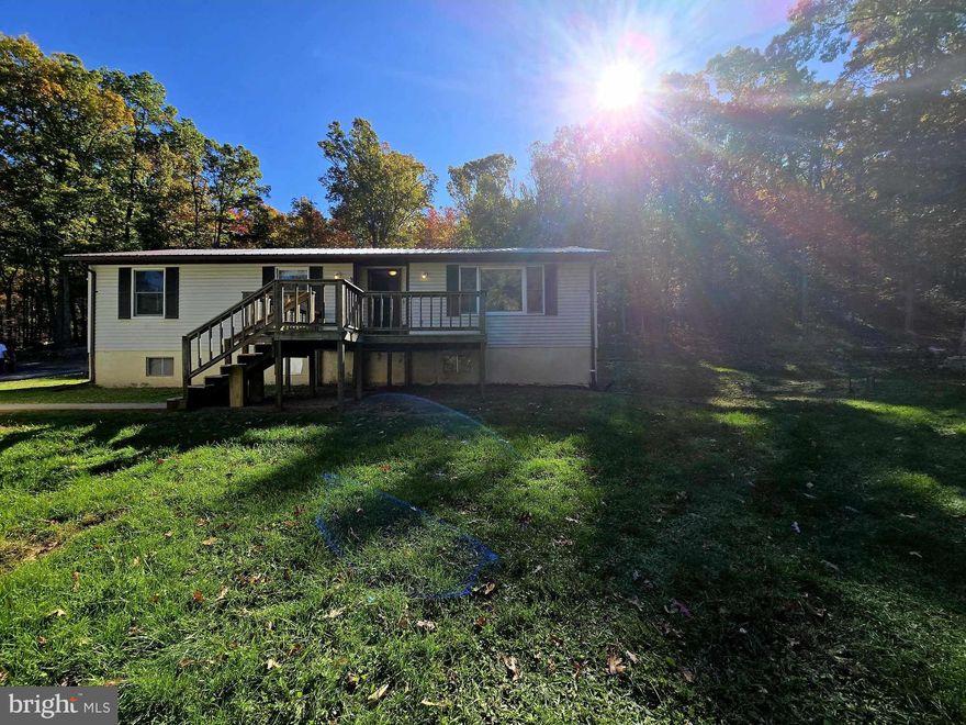 Discover this inviting ranch-style home featuring 3 bedrooms and 2 bathrooms, nestled on 5 scenic acres in the heart of the mountains. With a full basement, there’s plenty of room for storage or potential expansion.

Just minutes from Lost City State Park and half an hour from Moorefield, this property offers a perfect blend of privacy and convenience. Ideal as a starter home or for those looking to downsize, it’s priced to sell at under $200,000!

Don’t miss out on this property—schedule your showing today before it’s gone!

*Property is being sold As-Is*