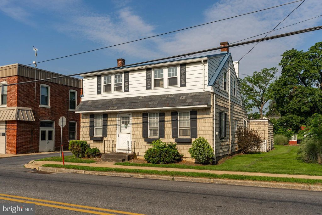 Photo of 6060 Main Street, East Petersburg, PA 17520 (MLS # PALA2041602)