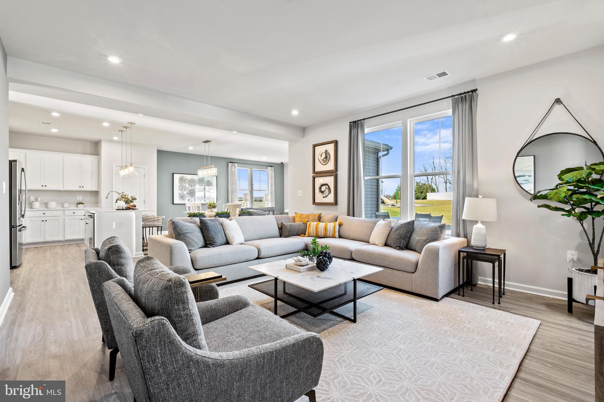 84 REAGAN AVENUE [826]