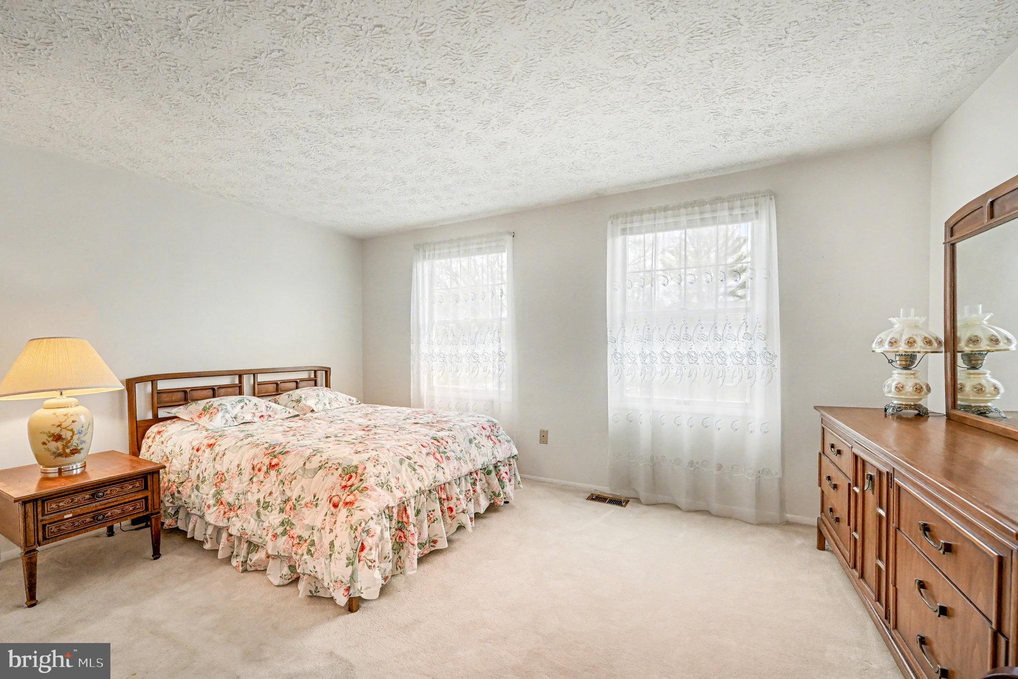 NEWINGTON FOREST - Residential