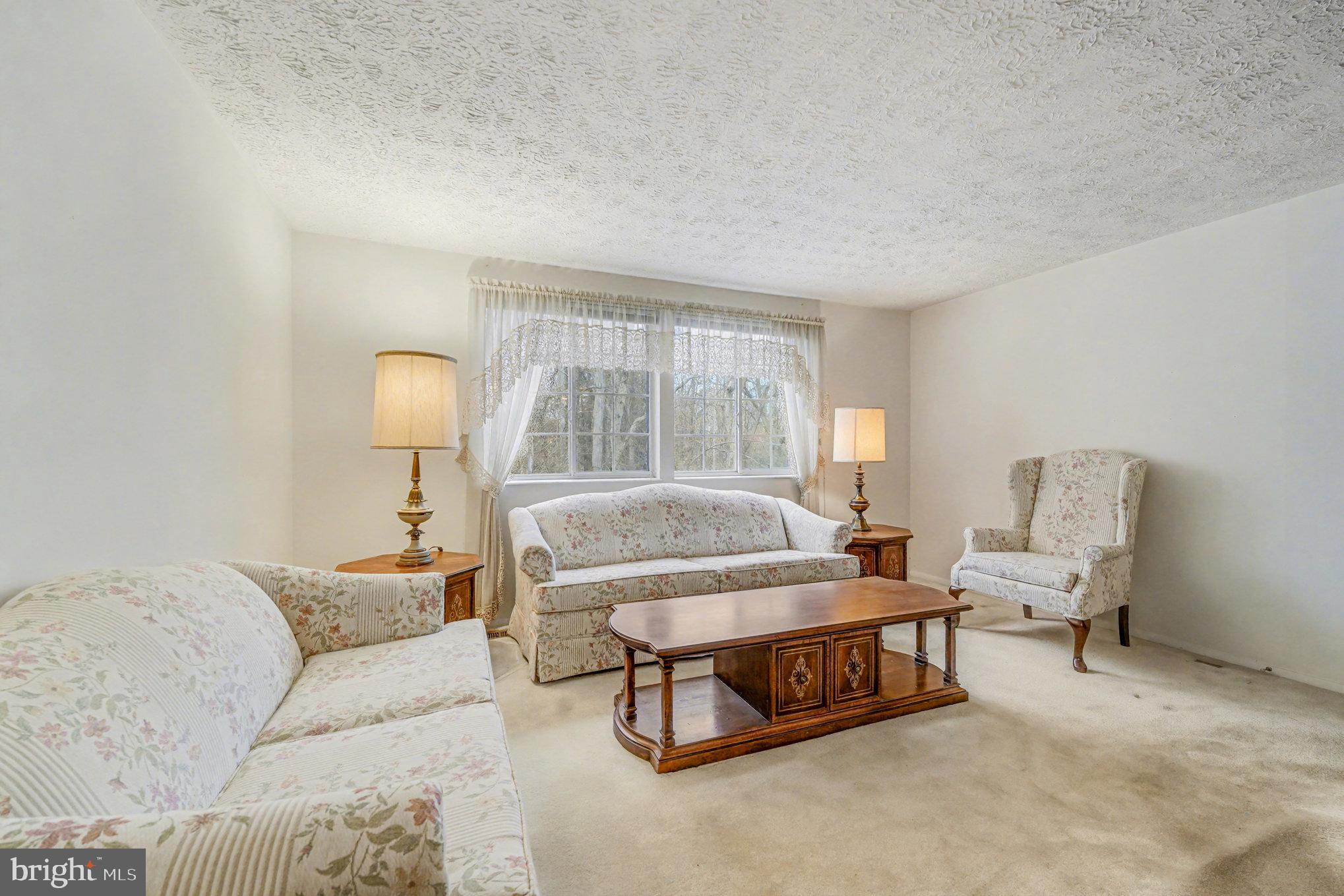 8278 CRESTMONT CIRCLE