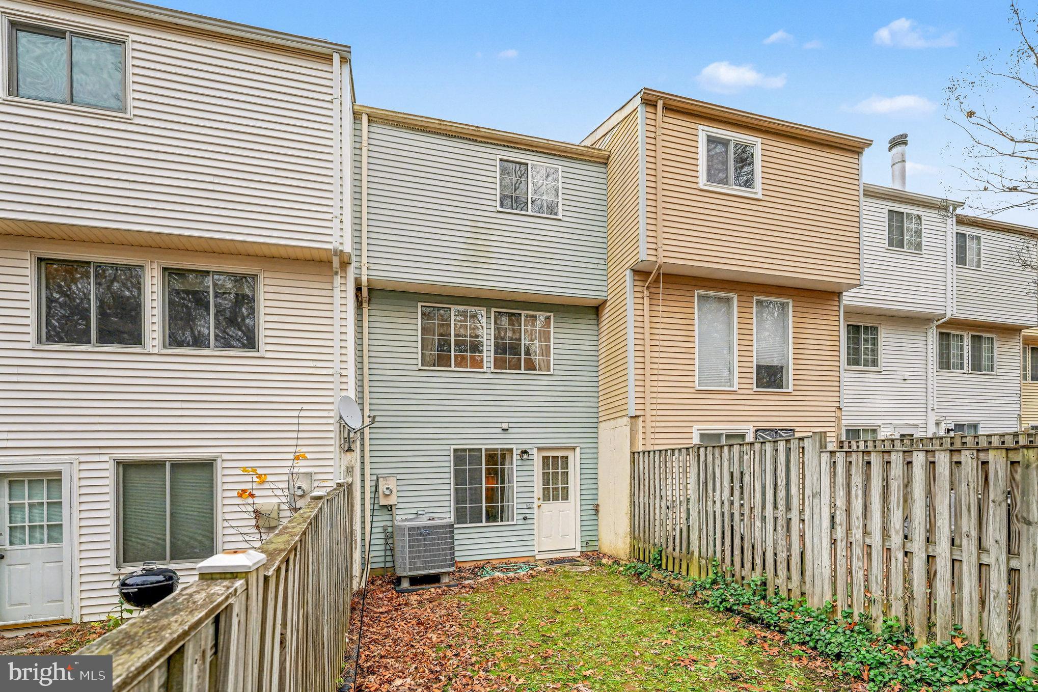 NEWINGTON FOREST - Residential