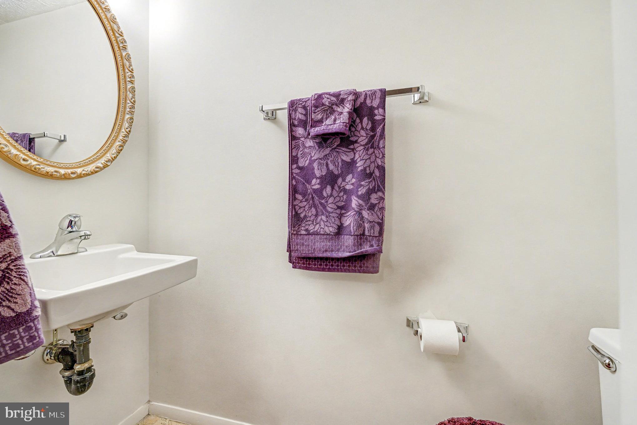 NEWINGTON FOREST - Residential