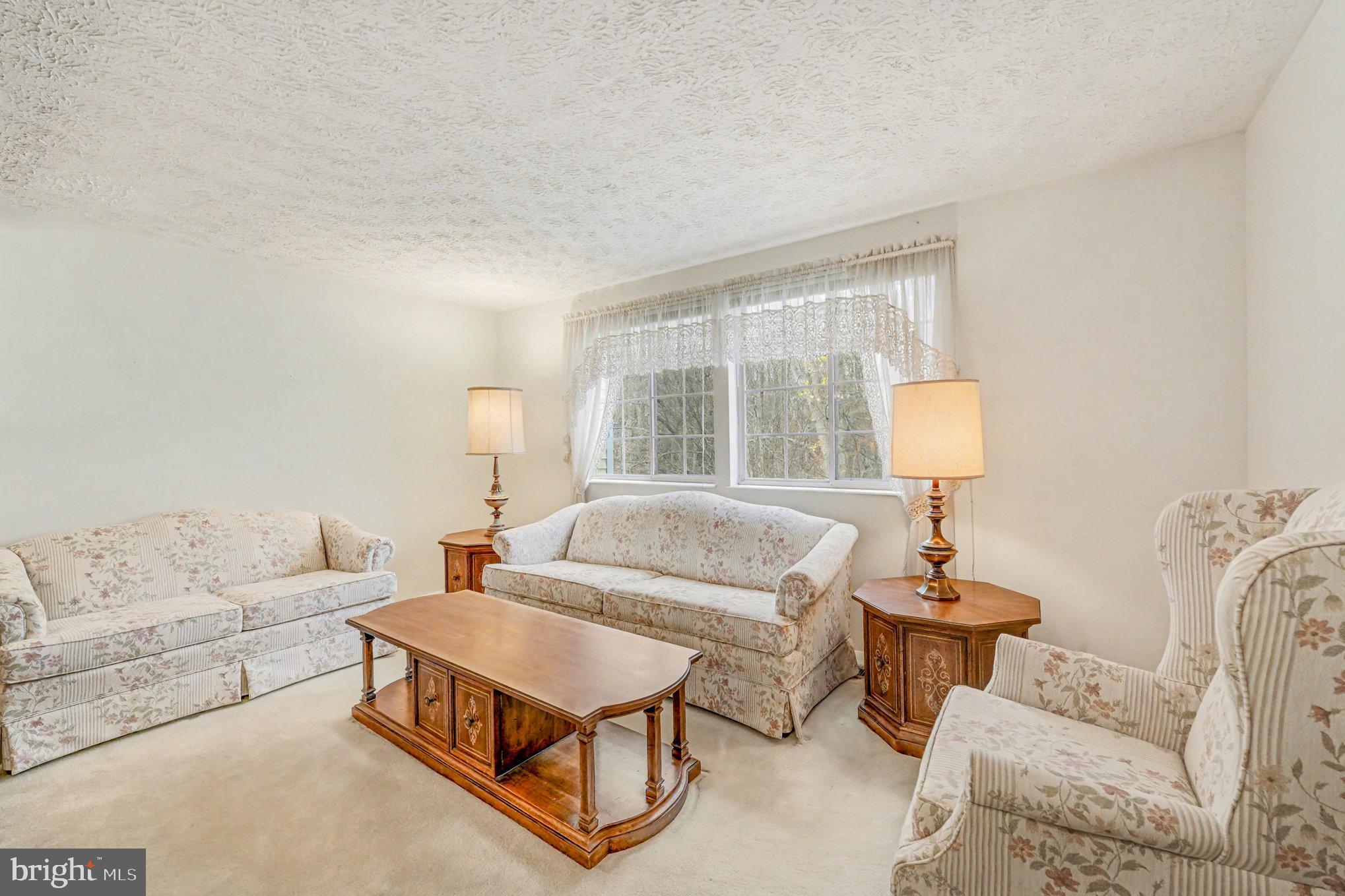 8278 CRESTMONT CIRCLE