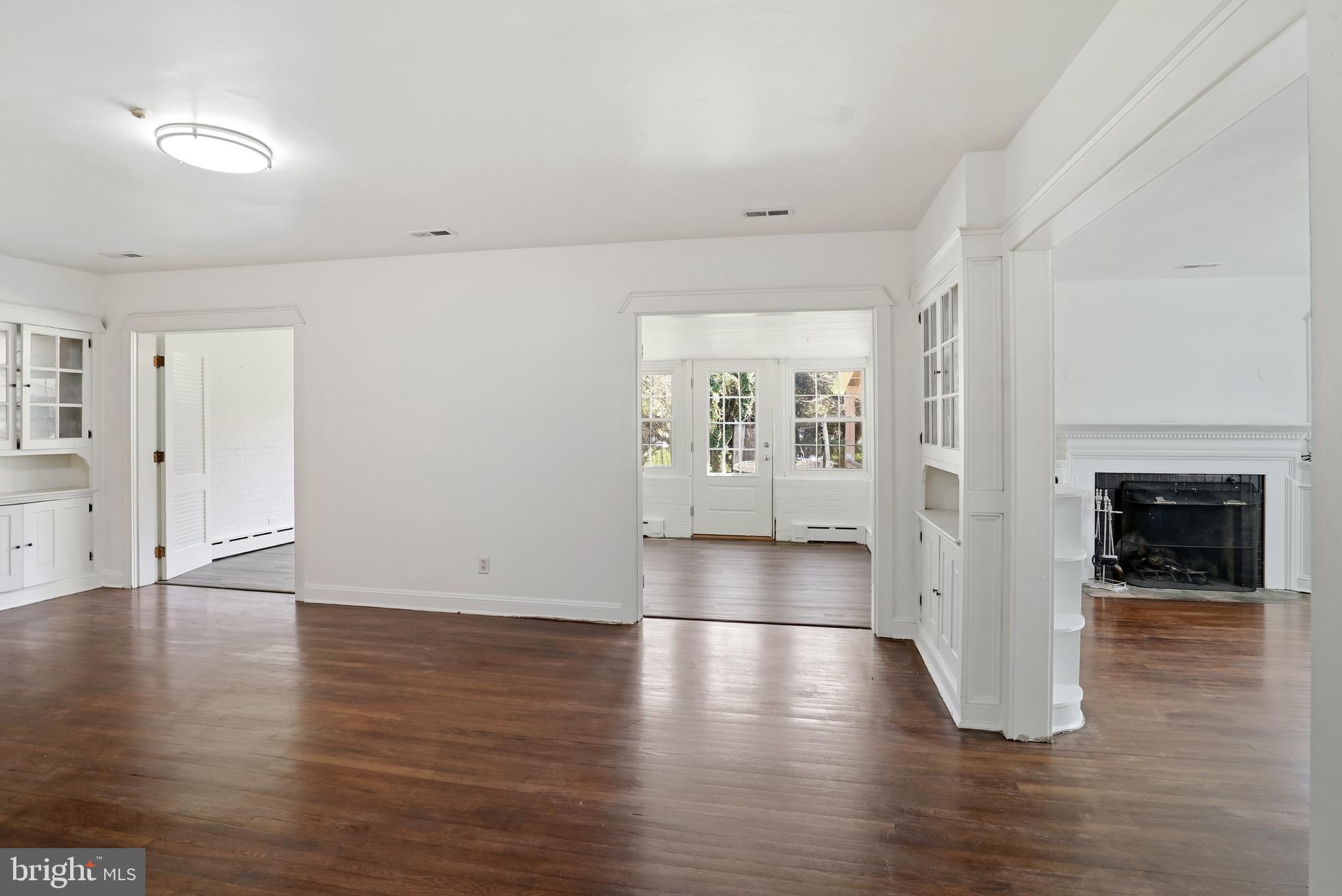 MARLBORO - Residential