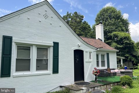 Homes For Sale - 5431 Old Crain Highway<br/> UPPER MARLBORO, MD 20772