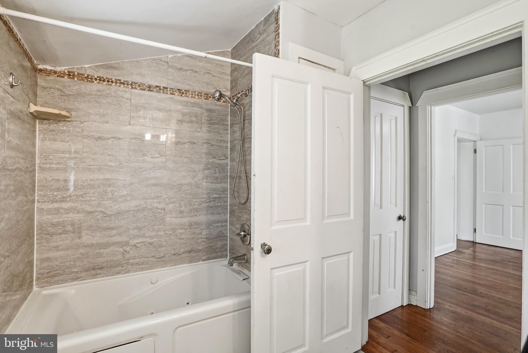 MARLBORO - Residential