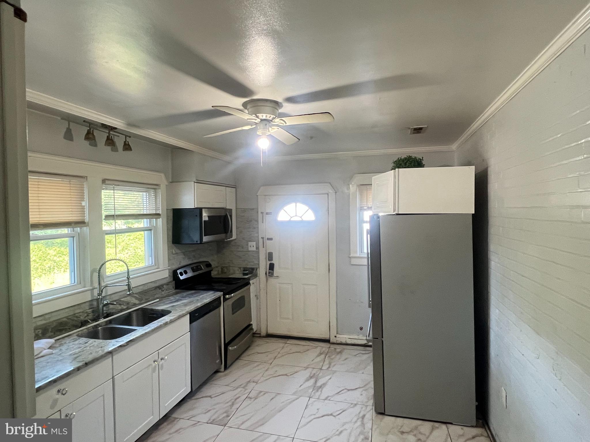 MARLBORO - Residential