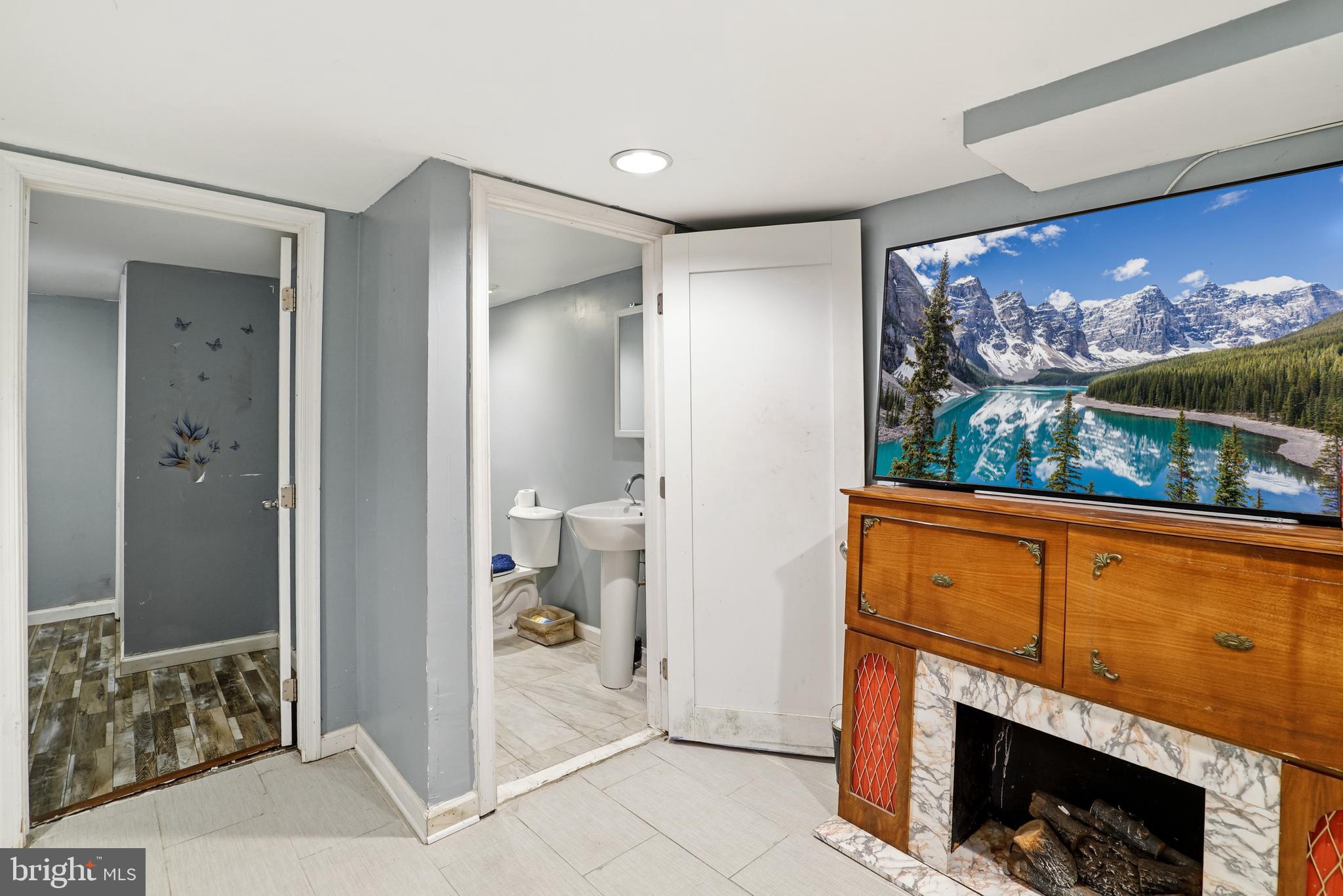 MARLBORO - Residential