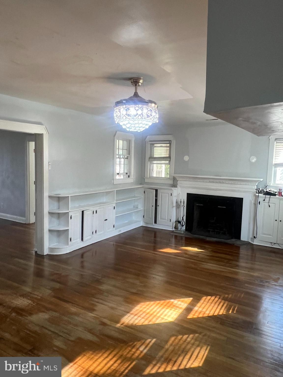 MARLBORO - Residential