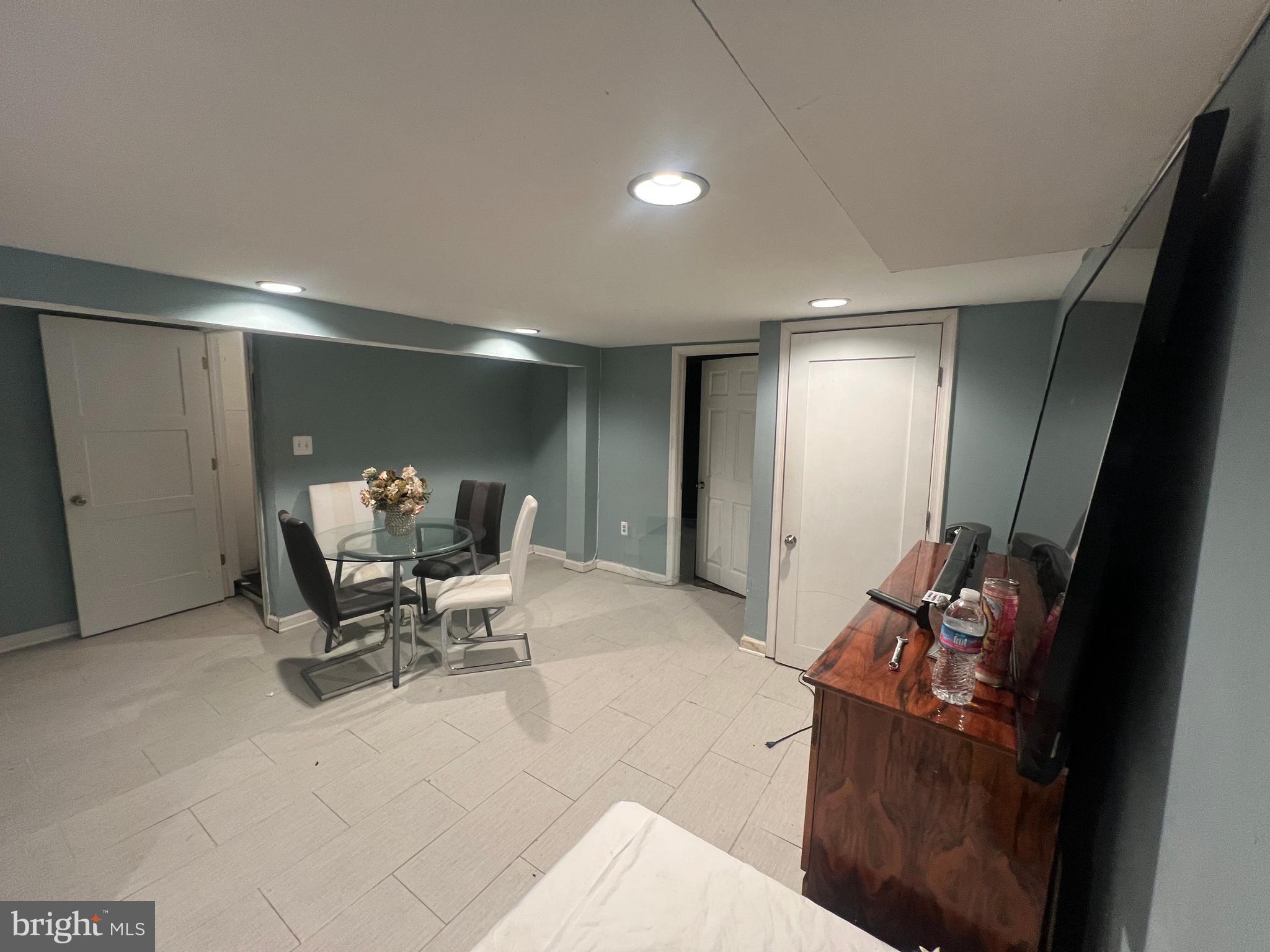 MARLBORO - Residential