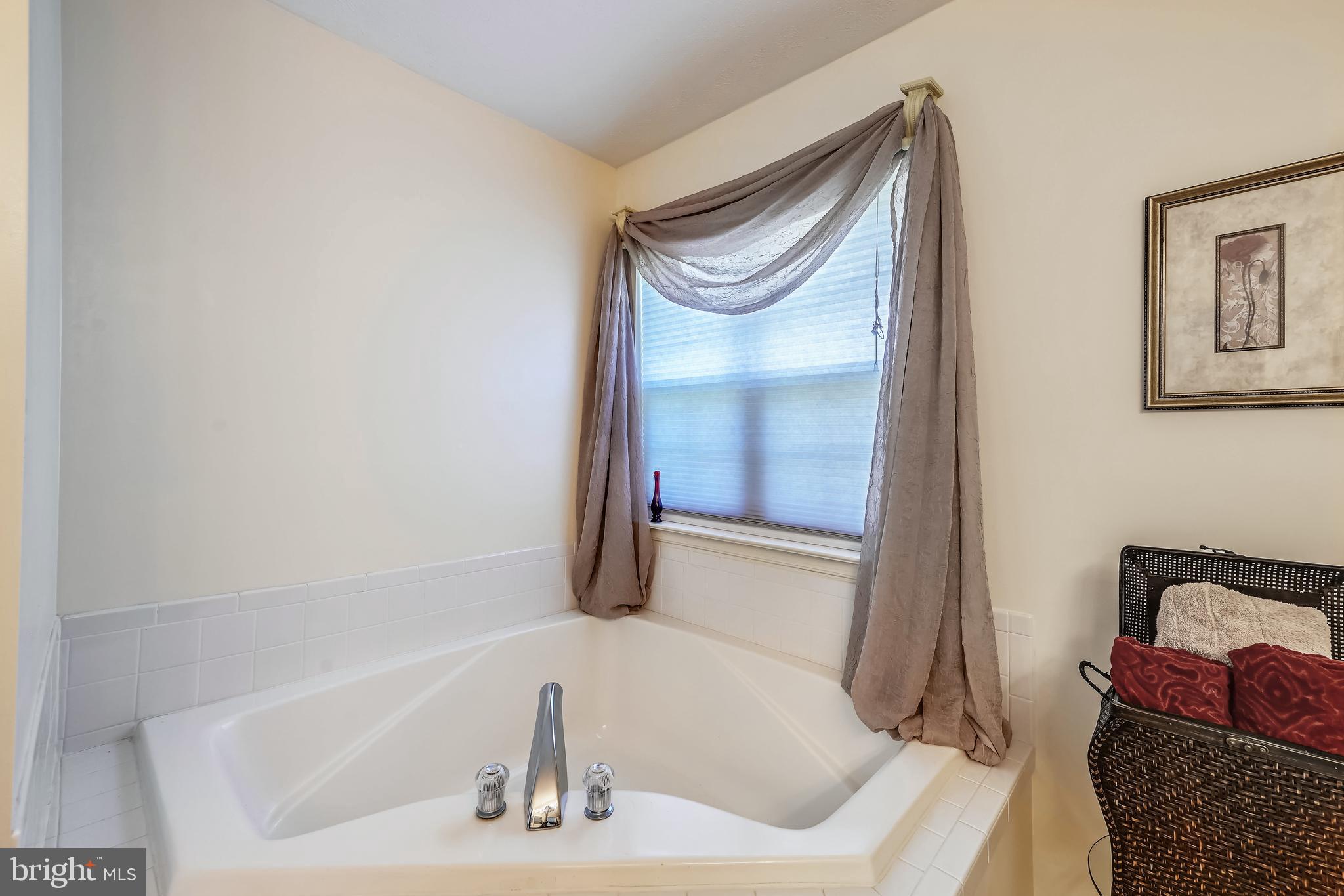 FURNACE HILLS - Residential