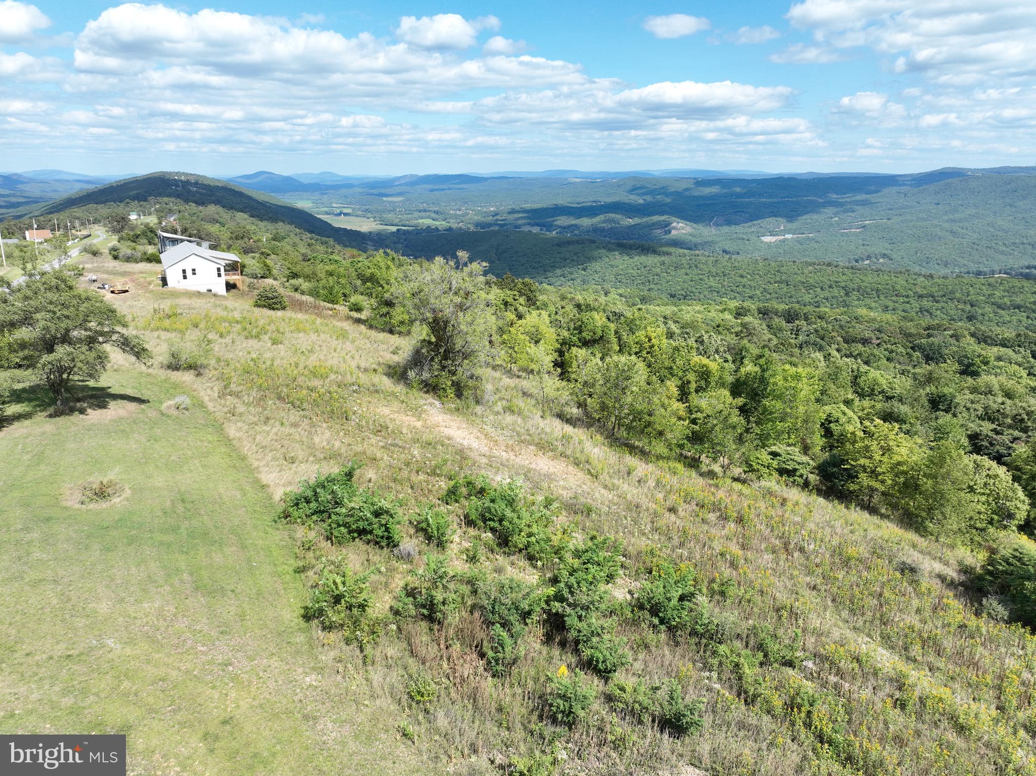 APPLEFIELDS OF HEAVEN - Residential