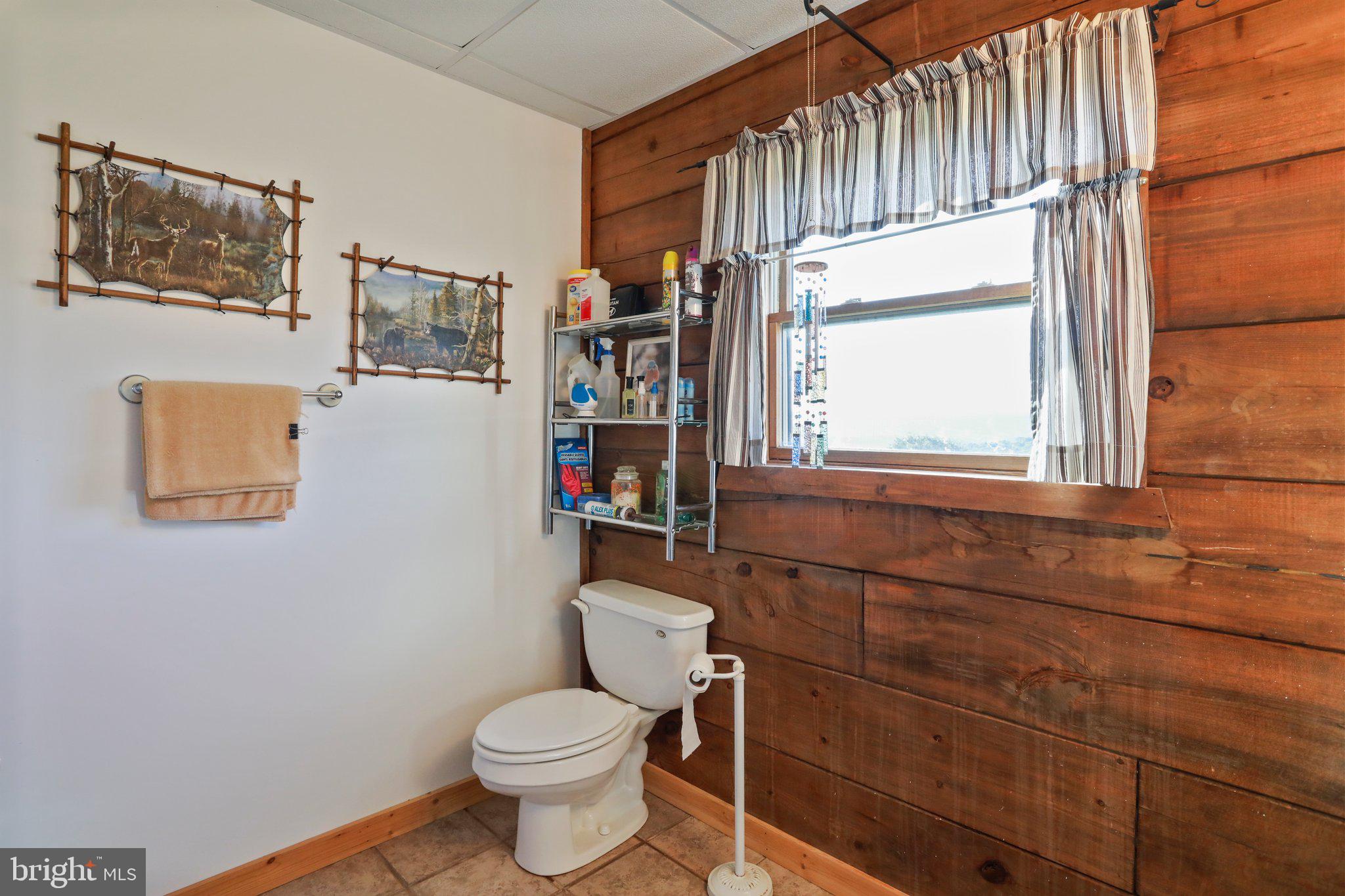 APPLEFIELDS OF HEAVEN - Residential