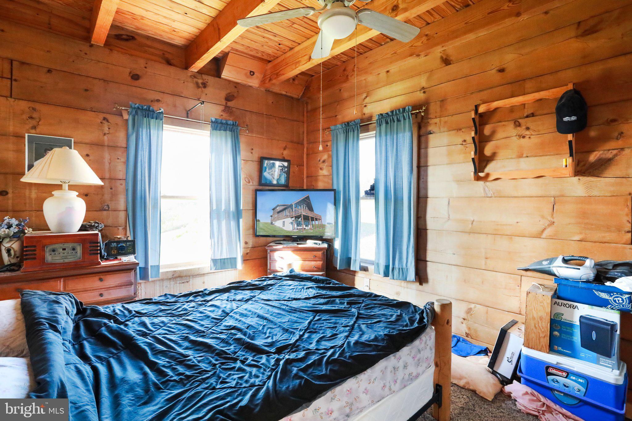 APPLEFIELDS OF HEAVEN - Residential