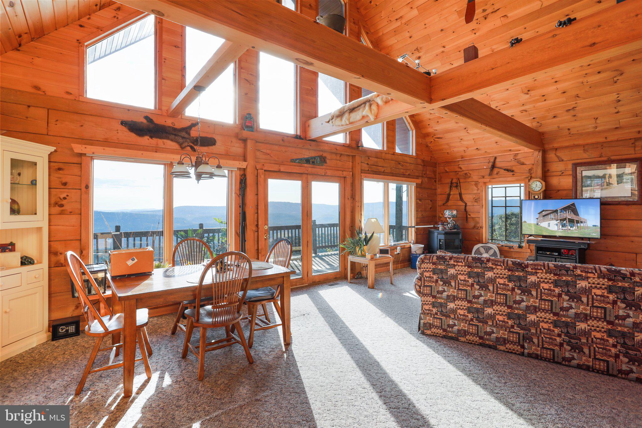 APPLEFIELDS OF HEAVEN - Residential