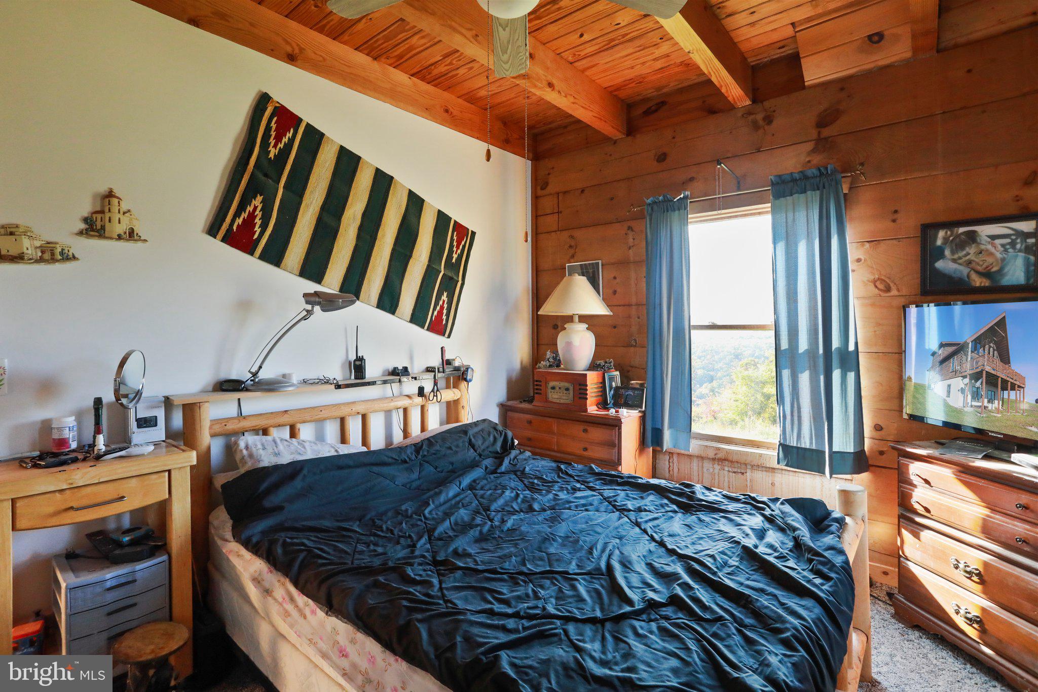 APPLEFIELDS OF HEAVEN - Residential