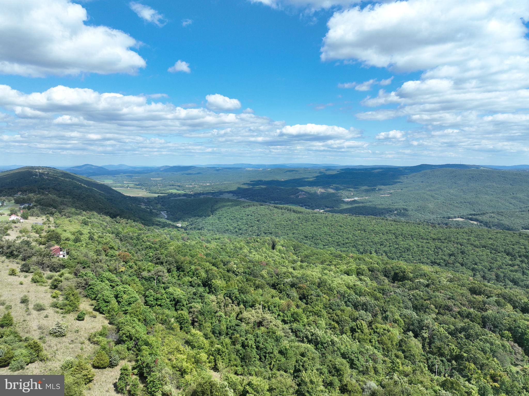 APPLEFIELDS OF HEAVEN - Residential