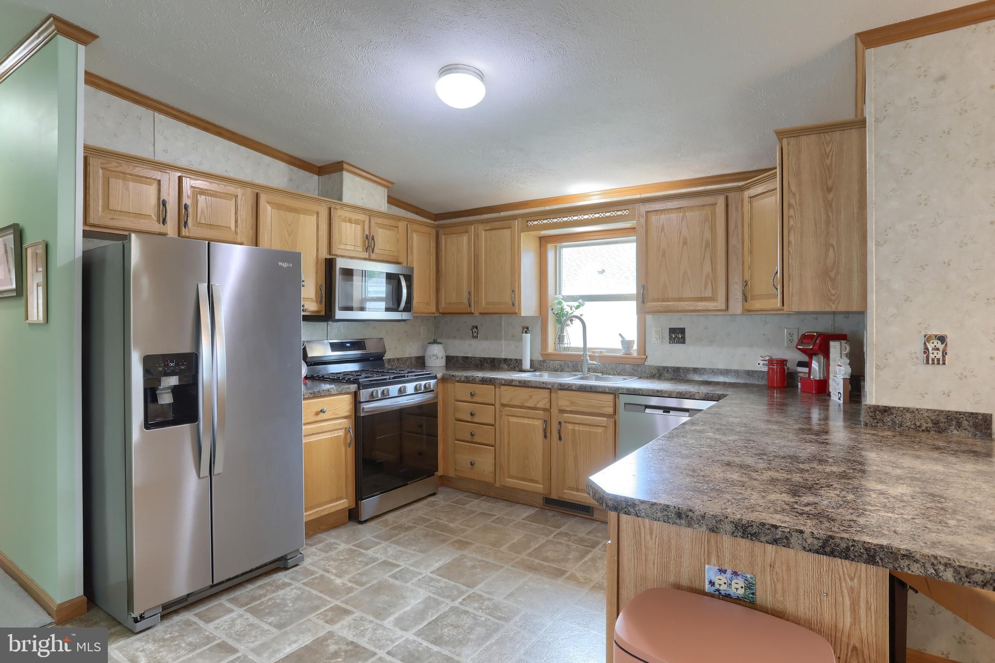 STONE HILL VILLAGE - Residential