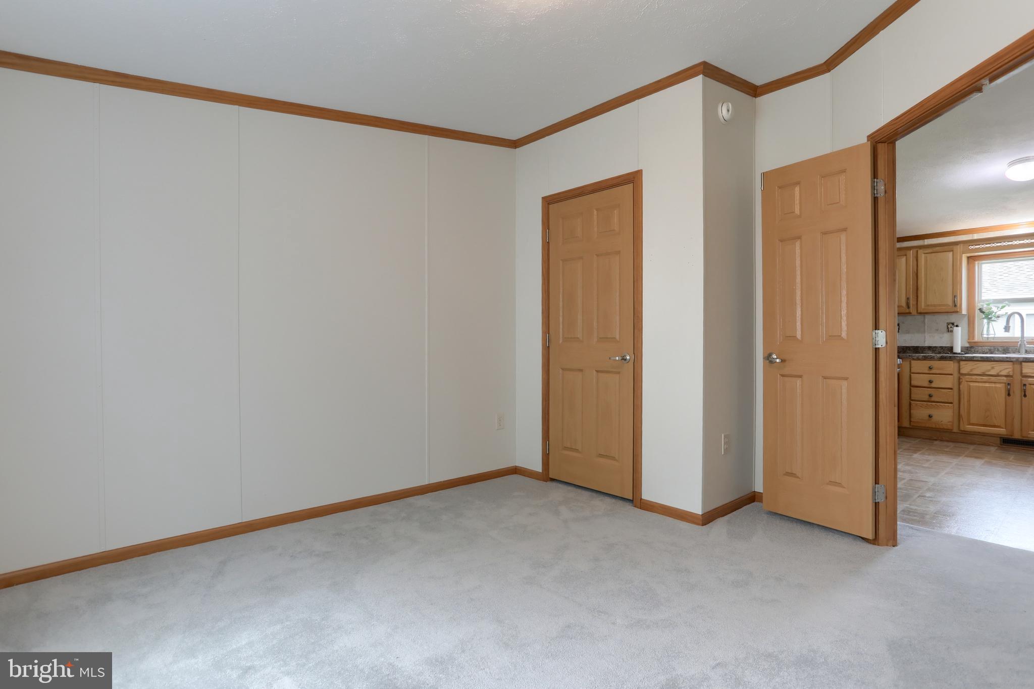 STONE HILL VILLAGE - Residential