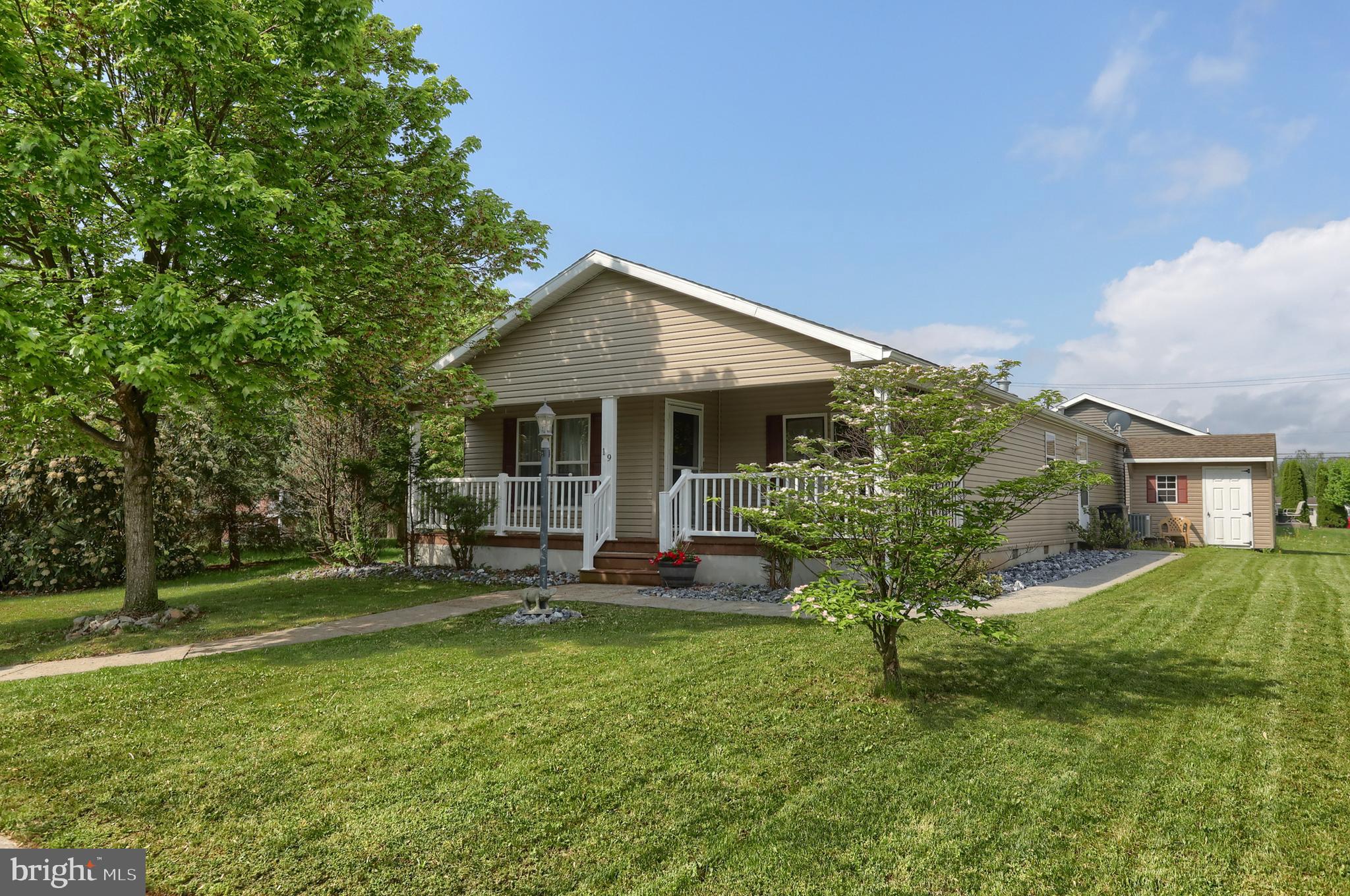 STONE HILL VILLAGE - Residential